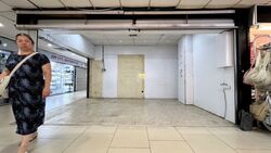Lucky Plaza (D9), Retail #561793611
